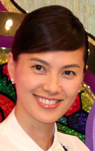 女優として活躍していた江角マキコさんのアップ写真です。