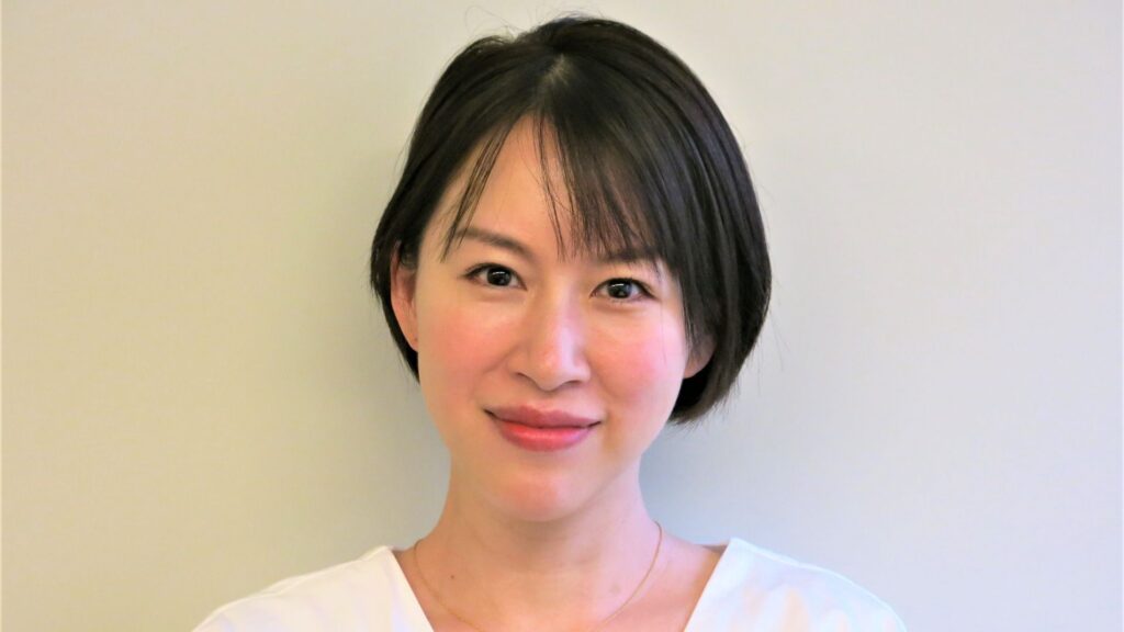 女優・高陽子さんの正面からの顔写真