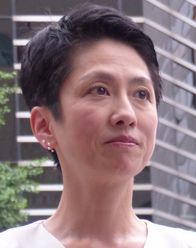 真剣な表情で取材に応じる現在の蓮舫さん
