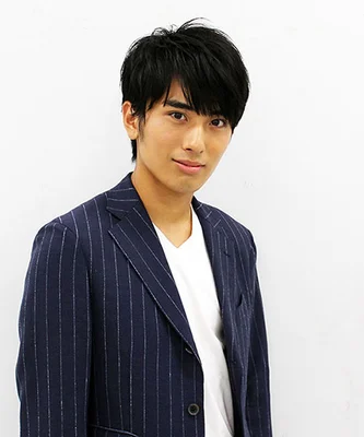 蓮舫さんの息子で俳優の村田琳さん