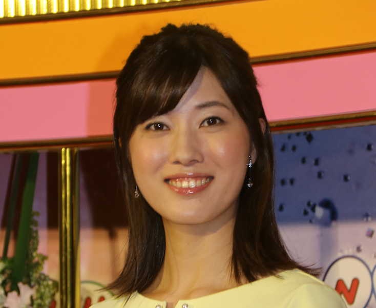 黄色い衣装を着て爽やかな笑顔を見せる石橋亜紗アナウンサーの顔写真