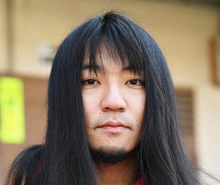 GEZANのフロントマン、マヒトゥ・ザ・ピーポーの顔写真