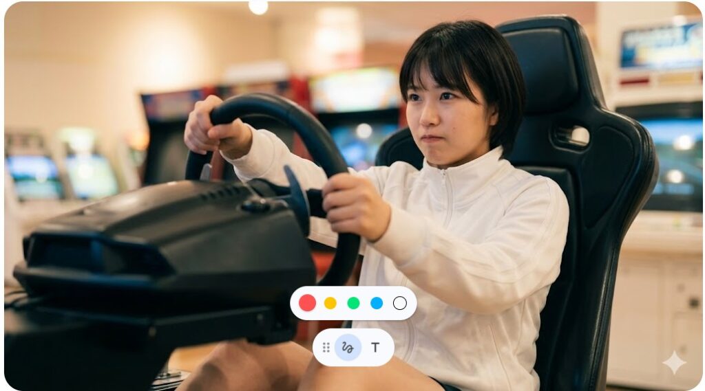 ゲームセンターの運転シミュレーターに真剣に取り組む谷口愛季さんのイメージ